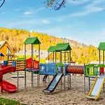 Wonder Hillside Tuz: Mountain View With Playground *